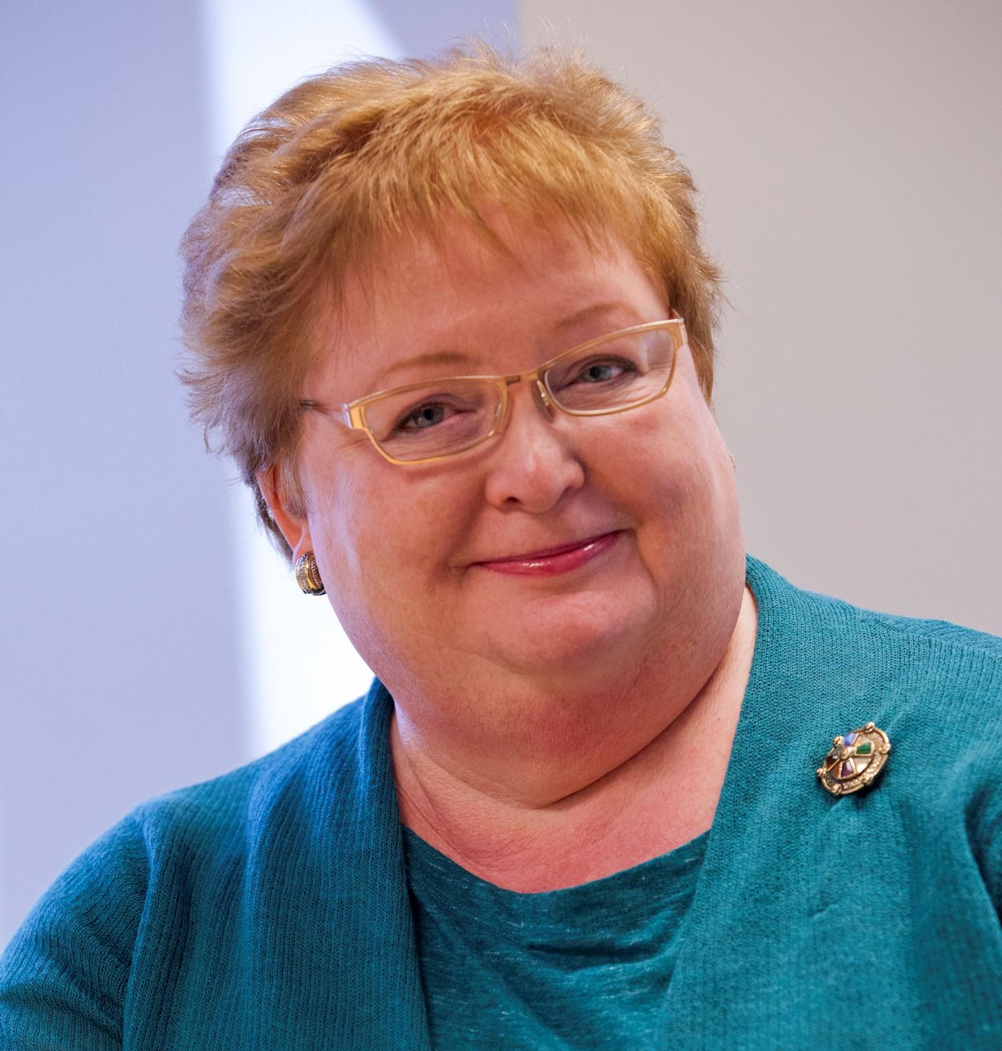 Dr. Carolyn S. Cody